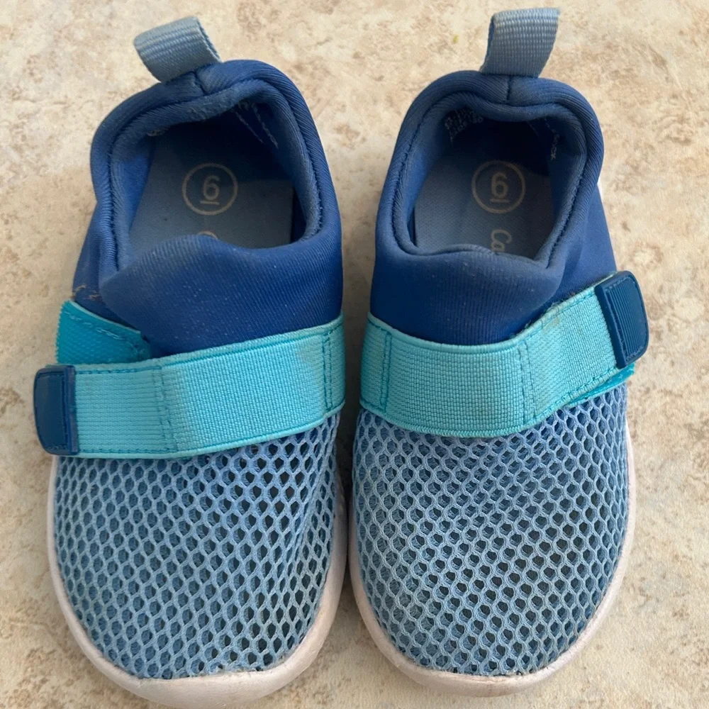 Cat & Jack Austen Toddler Water Shoes Beach Shoes, Navy Blue, Size 6T, 7T